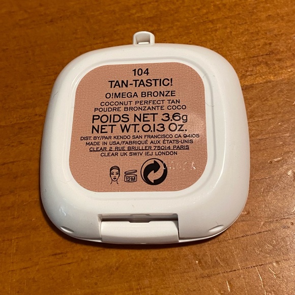 Marc Jacobs Omega Bronzer Coconut Perfect Tan - Picture 5 of 13